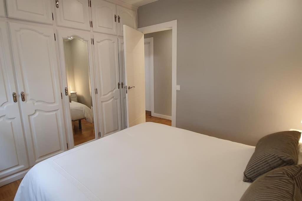 Moderno Apartamento En El Centro. El Carmen Wifi 기욘 외부 사진